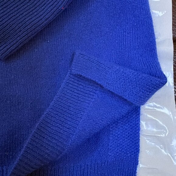 J Crew Cashmere Slim Fit Women's Sz S Crewneck Blue Sweater - Picture 8 of 9